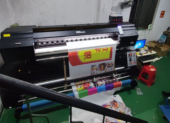 煥圖旗幟寫(xiě)真機(jī).jpg