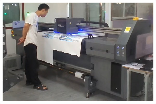 煥圖足球uv打印機(jī).jpg